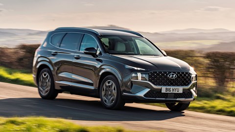 Best seven-seat hybrid SUVs: 3rd, the Hyundai Santa Fe has the rear row intact, and plug-in models are 4x4